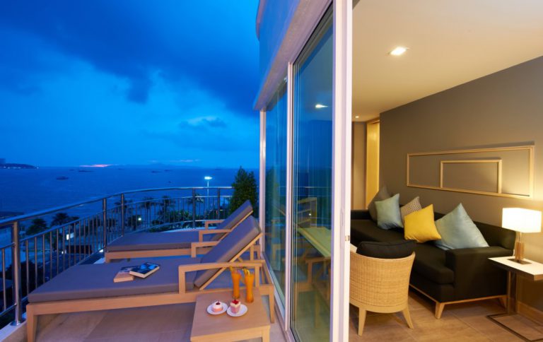  : One Bedroom Suite Ocean View