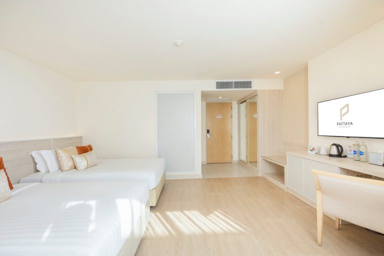  : Deluxe City View Room