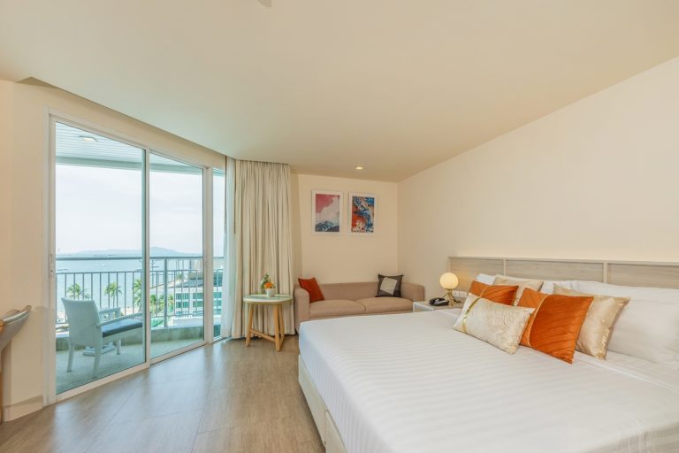  : Deluxe Ocean View Room