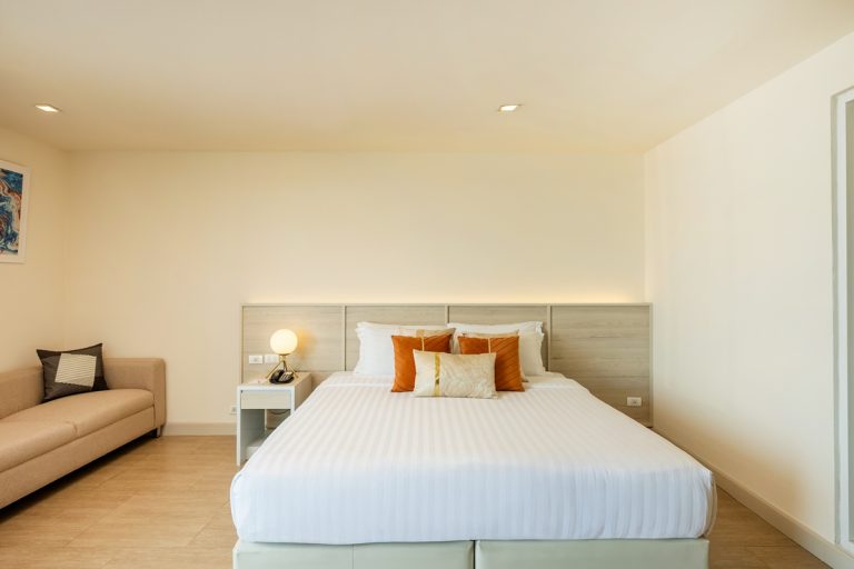  : Deluxe Ocean View Room