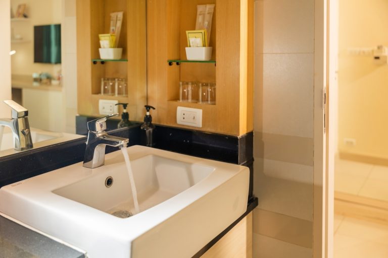  : Deluxe Ocean View Room